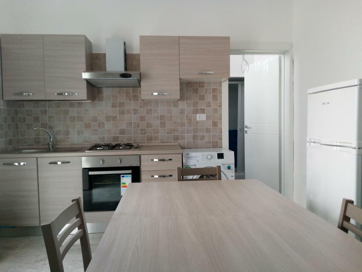 Lucy Apartment ตอร์เลลาปิลโล ภายนอก รูปภาพ